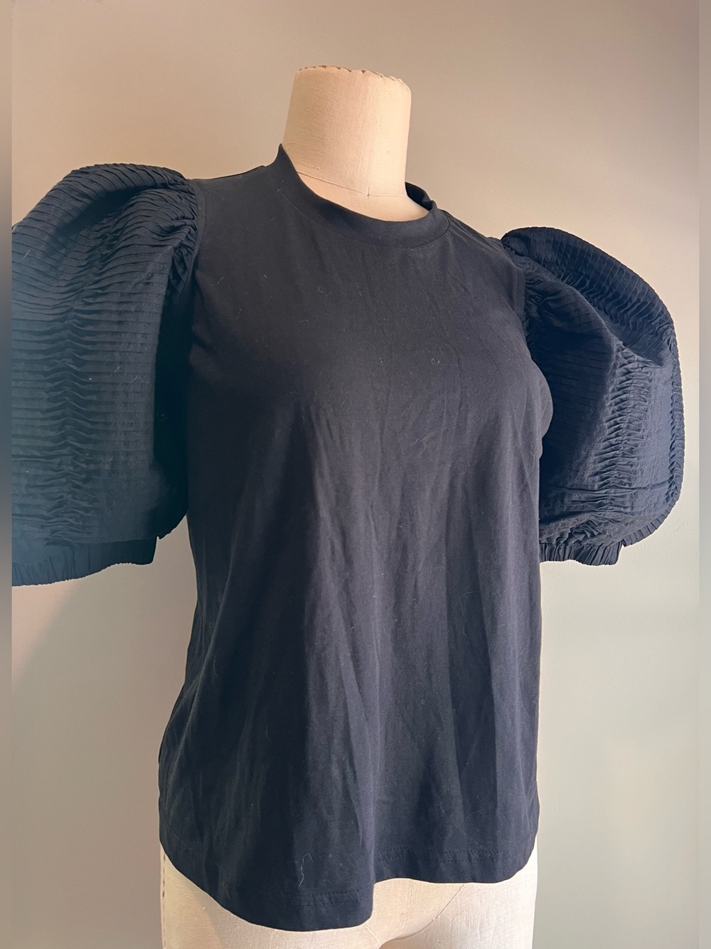 SEA New York Rene black dramatic balloon puff pleated sleeve tee shirt sz medium